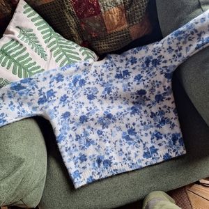 Sezane blue flower sweater